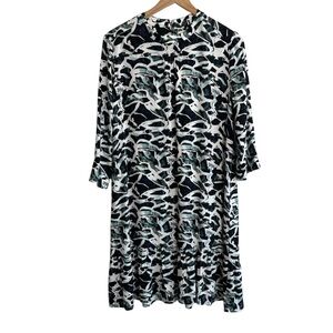 Wrap London Bold and Beautiful Print Dress 100% Viscose Boho Artsy Print Relaxed